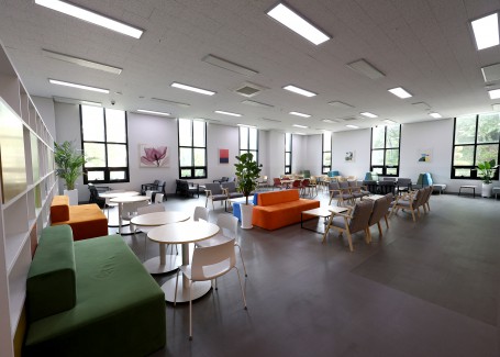 부산외국어대학교 홍보용 이미지